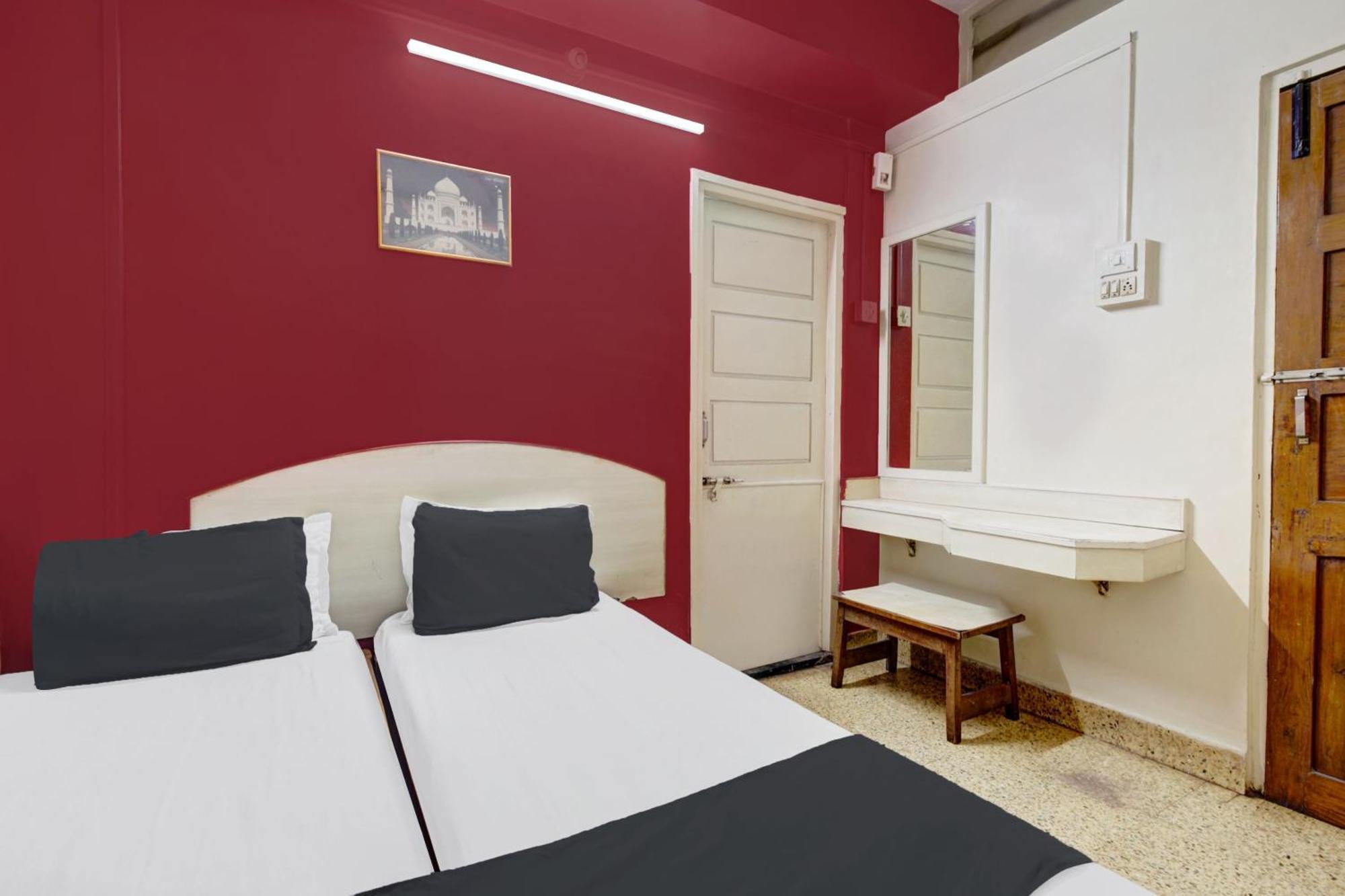 Spot On Shree Ram Residency Hubli Exterior foto